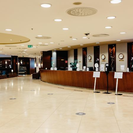 Crowne Plaza Bratislava, An Ihg Hotel Buitenkant foto